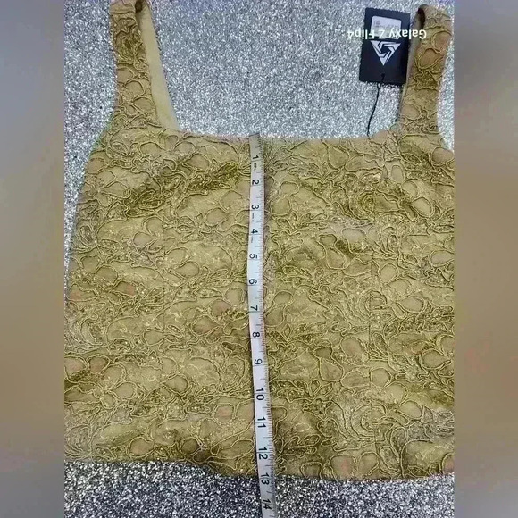 Gold beaded/ embroidery crop tank top - Picture 6 of 6